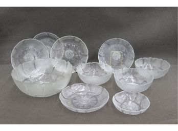 Group Lot Of  Vintage MCM Glass Bowls - Assorted Sizes In Same Pattern - Finland