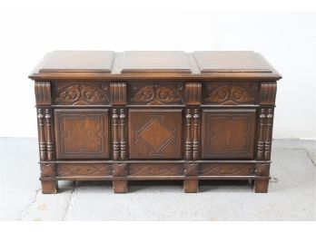 High Quality Cedar Lined Gothic Flip Chest With Copper Hinges