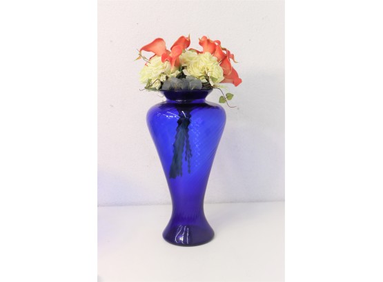Vintage American Hand-blown Cobalt Glass Vase With Raised Swirl Pattern (sticker On Bottom)