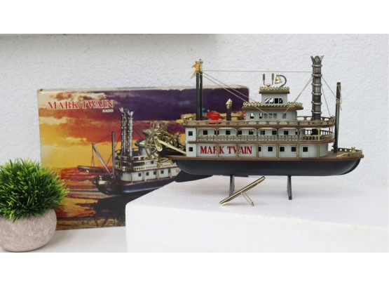 Superbly Detailed Mark Twain River Boat Model - Transistor Radio - Original Box