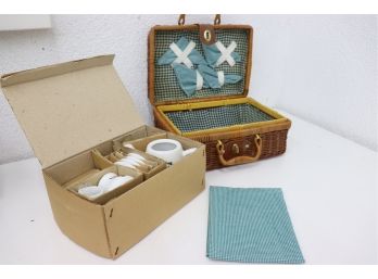 Rattan And Gingham Picnic Basket With Dollhouse Bear, Owl, And Fowl Tea Set