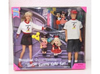 Barbie Fam Exclusive Gift Set: Disney Resort Vacation Barbie, Tommy, Kelly, And Ken - Original Packaging