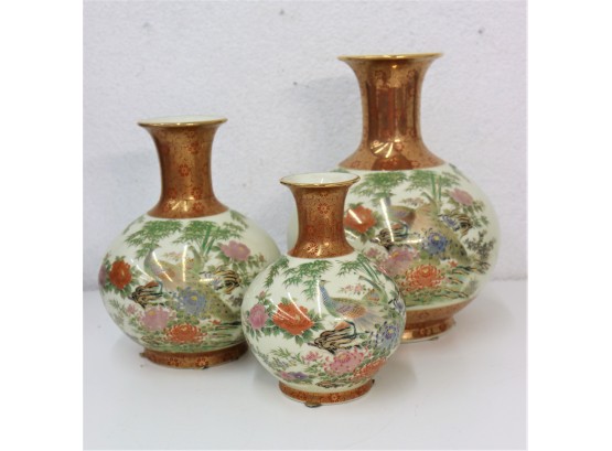 Superb Trio Of Japanese Satsuma Vases - Graduated Sizes, By Toyo