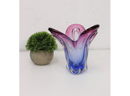 Blue And Pink Ombre Pulled Rim Art Glass Vase