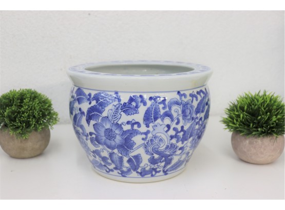 Varigated Blue & White Chinese Flower And Leaf Planter