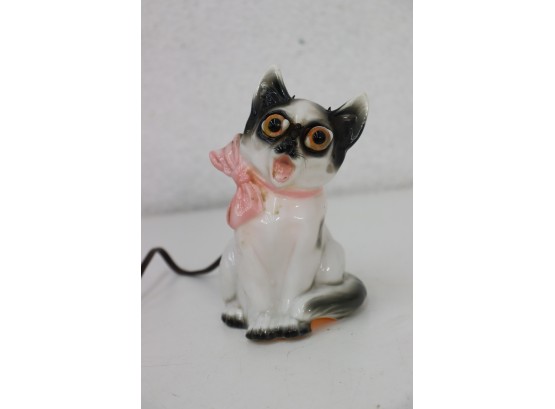 Vintage Light Up Meow Kitty Figurine #29442