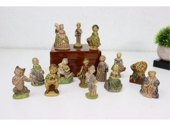 Nursery Rhyme Figurine Posse: Ceramic Mini Figurines With Charming Character Detail