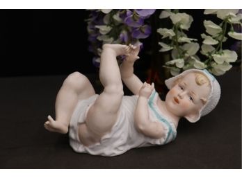 Rolling Bonnet Infant Porcelain Figurine #6112