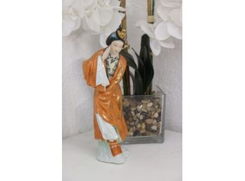 Beutiffully Robed Porcelain Geisha Figurine - Stamped Bottom 5 And Two Characters