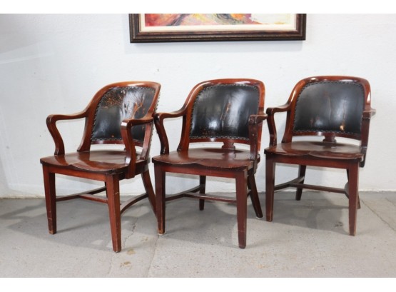 Trio Of Vintage Mahogany Banker's (or Barrister, Jury...) Armchairs With Old Black Leather And Nailhead Trim