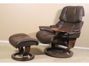 (2 Of 3) Ekornes Stressless 'Reno' Brown Leather Recliner Chair W/ Ottoman In Excellent Condition