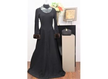 Vintage Junior Accent Long Black  Wool Dress With Fur Cuff-size Small