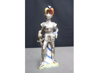 Knight#2 Italian Ceramic Armor & Plumage Statuette, Blue & White Insignia 1496/620