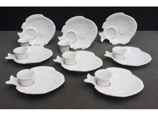 Set Of 7 Vintage Fish Small Plates With Single Sauce Cups -  California Pottery USA #786  (8 Plates, 7 Cups)