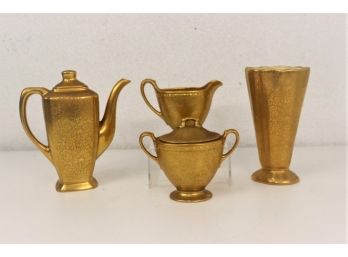 W.Va. Porcelain Lot: Vintage Wheeling Gold China #1253 Ransom Pattern Teapot, Creamer, Sugar, And Parfait Vase