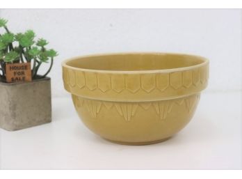 Deco Accent Americana General Yellowware Style Mixing Bowl
