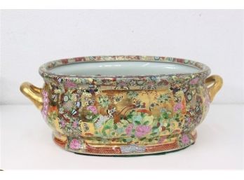 Wildly Polychrome On Gold Ground Chinese Porcelain Oval Foot Bath - Iron Oxide 6 Character Mark On Bottom