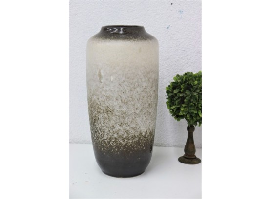 Large Ceramic Blended Edge Glazed Pebble Textured Vase