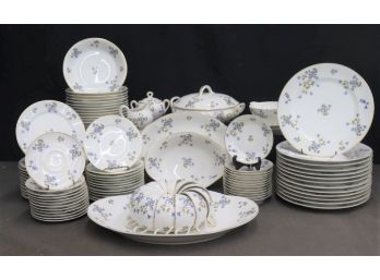 Lots Of Limoges Lot: Large Set Vintage Haviland Limoges Dinnerware And Serving Pieces - Blue Flower Gold Trim
