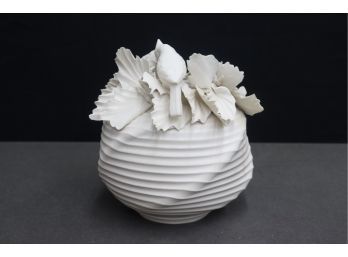 Craft Ceramist Bisque Birds In Nest Vase, Hand Marked On Bottom - (some Breaks On Nest, Have Pieces)