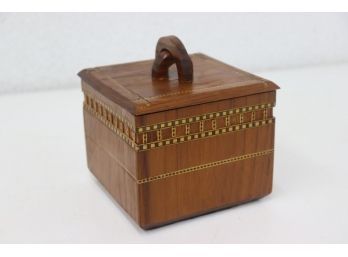 Vintage Handmade Wood Tea/Tobacco Box Exquisite Relief Marquetry And Crossed Rings Handle