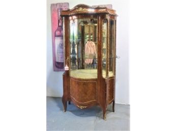 French Style Vitrine Cabinet With Two Glass Shelves