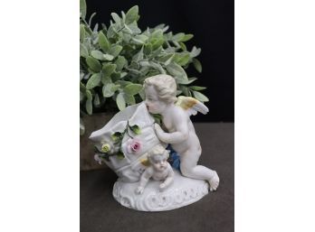 Vintage Porcelain Cherubs And Rose Basket Posy Vase Statuette