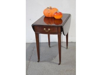 Ethan Allen Mahogany Pembroke Drop-Leaf End Table