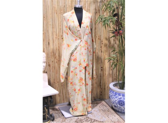 Sweeping Japanese Silk Brocade Lined Kimono Exotic Floral Motif