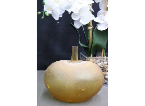 Marvelous Signed Art Glass: Honey Gold Stippolyte Glass Jellybean Bud Vase