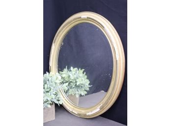 Vintage Oval Flyspeck And Gilt Wall Mirror - Evident Color Loss/chipping On Frame