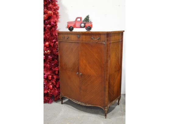 Superb Mahogany Parquetry Bow Front  Marquetry Cabinet Chest Of Drawers