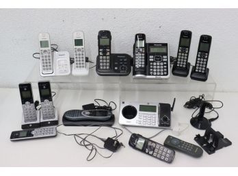 Group Lot Of Cordless Phone/answering Machine Sets, Miscellaneous Remote And Stand