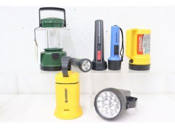 Group Lot Of Battery Operated Flashlights And Lanterns