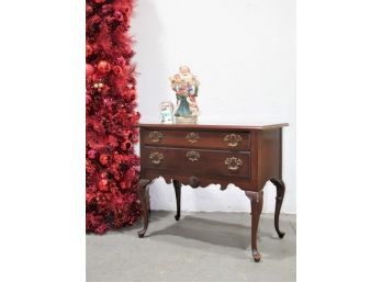 Queen Anne Style Mahogany Raised Chest With Cabriole Legs