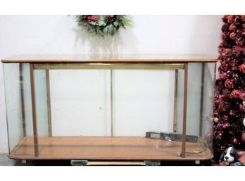 Elegant Round Side Glass Display Showcase With Lighted Front -no Doors Or Shelves