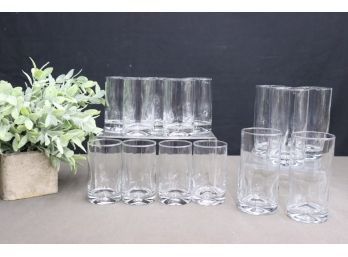 Set Of 14 Heavy Glass Tumblers 5 Tall 9 Medium