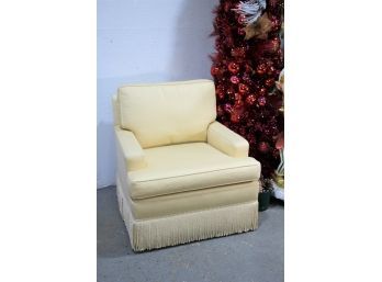 Tassel Front Upholstered Club Chair