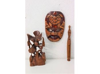 Group Lot Folk And Tribal Art: Balinese Wood Bird Sculpture, Carved Wood Totem, And Tribal Mask (fiji Verso)