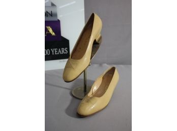 Pair Of Dal Co Roma Yellow Shoe Size 8