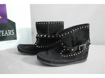 Pair Of Black Minnetonka Boots With Studs Size 7