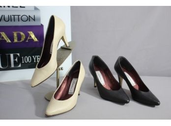 Pair Of Tan And Black Caressa Pump Shoes Size 8.5
