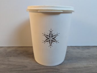 Tupperware Snowflake Servalier Canister 811-14 812-54