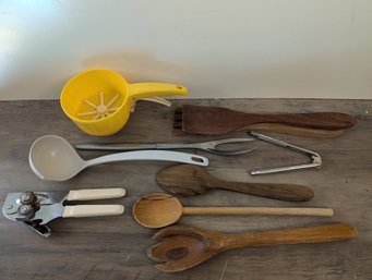 Vintage Kitchen Utensil Lot - Melamine, Metal, Wood