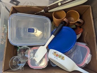 Box Of Kitchen Stuff - Pyrex, Glassware, Corning, Etc