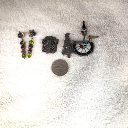 Costume Jewelry - Set Of Three Pins