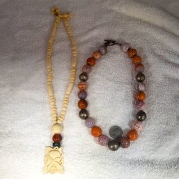 Costume Jewelry - Lot Of 2 Necklaces