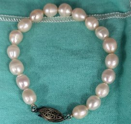 Vintage Pearl Bracelet - 18 Pearls