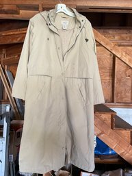 LL Bean Raincoat - Women's Size Medium