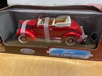 Ford 1937 Convertible - Die Cast Metal Collection 1:18